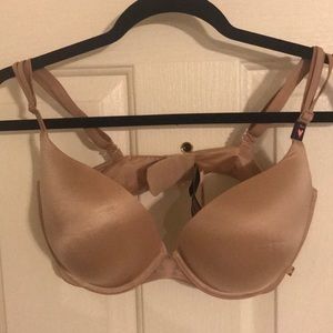 NWT Victoria’s Secret Very Sexy Pushup Bra 36DD